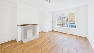 Photo 21- click for photo gallery